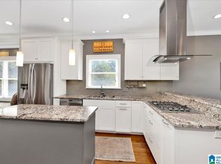 708 Meadow Ridge Ct, Birmingham, AL 35242