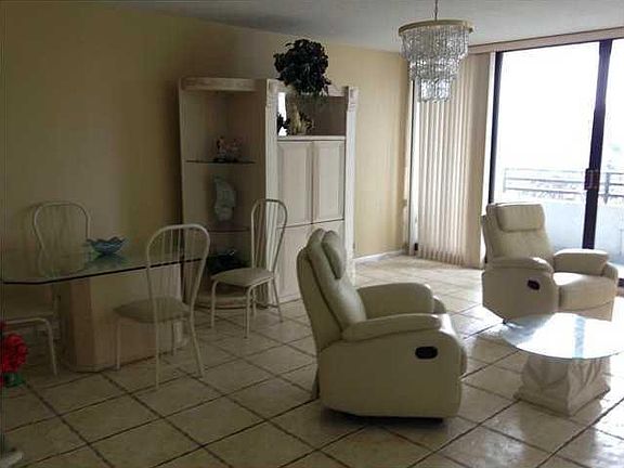 5th image of 3505 S Ocean Dr APT 317