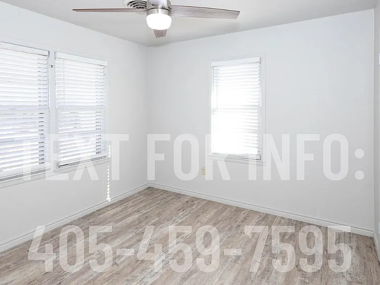 1685 W Jones Ave — Photo 17