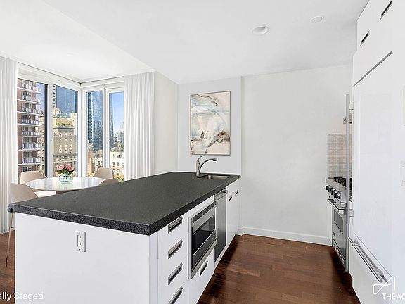 3rd image of 261 W 28th St APT 10A
