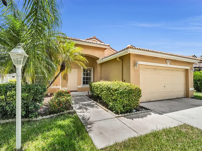 2230 NW 145th Ave — Photo 31