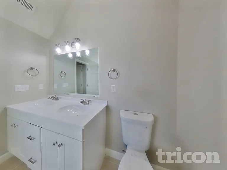 7925 Donet Terrace Dr — Photo 11