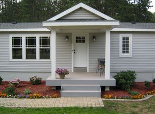 11216 Riley Rd, Interlochen, MI 49643