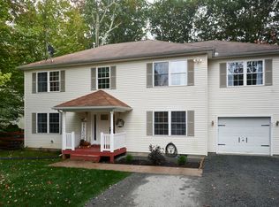 1683 Cotswold Rd, Tobyhanna, PA 18466