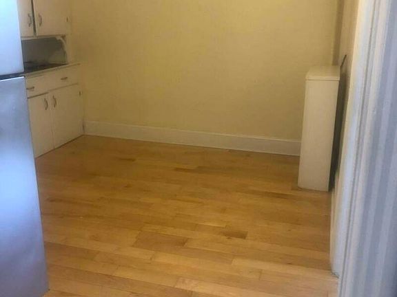 3rd image of 24-26 43rd St #3R