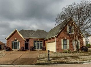 1087 Links View Ln E, Cordova, TN 38018