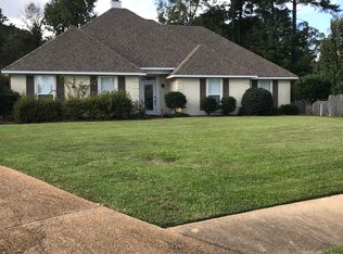 107 Parkview Ln, Brandon, MS 39047
