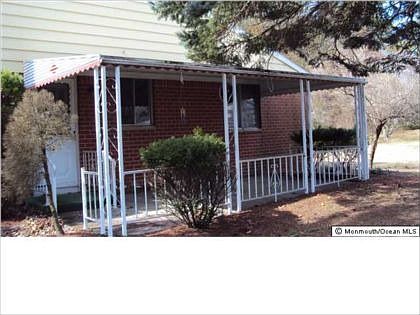 3rd image of 10B Jefferson Ln
