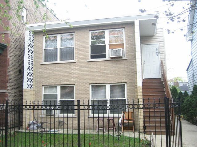 1st image of 3123 W Leland Ave