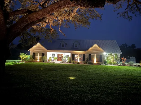 4149 County Road 444, Hallettsville, TX 77964