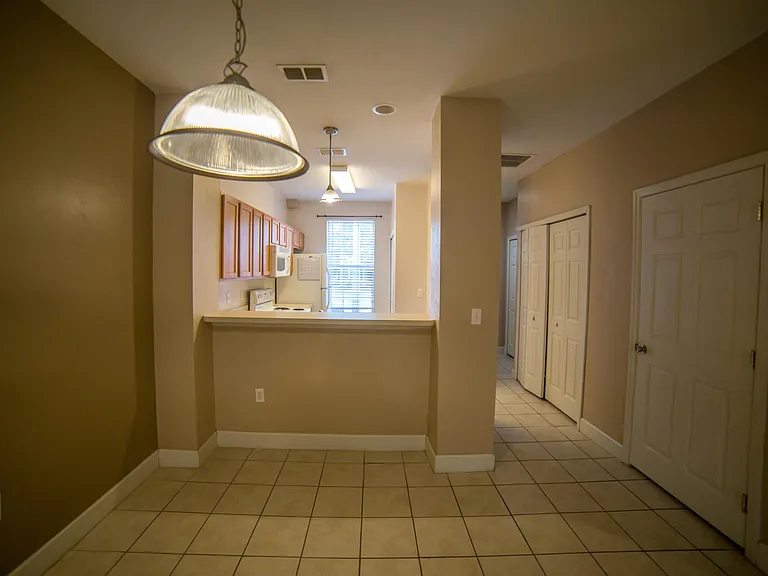 943 NW 21st Ave — Photo 10