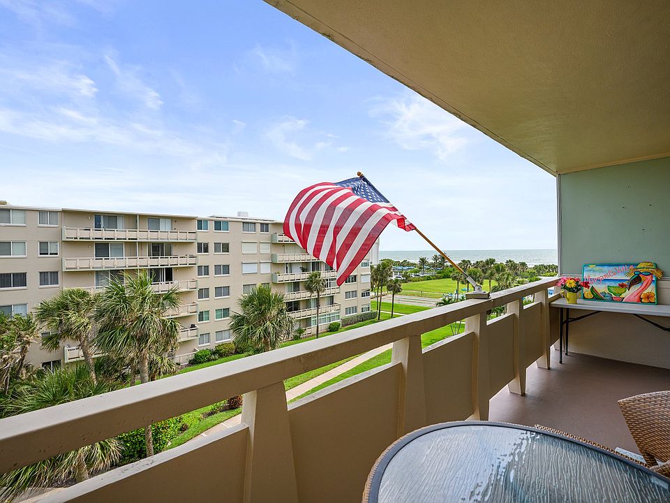 Balcony & View