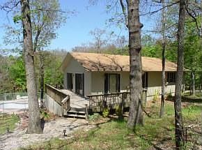 2nd image of 136 Thomas Dr