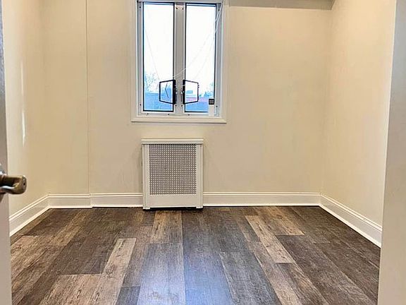 5th image of 20-54 23rd St #1