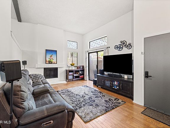 5th image of 2445 Chandler Ave Unit 4