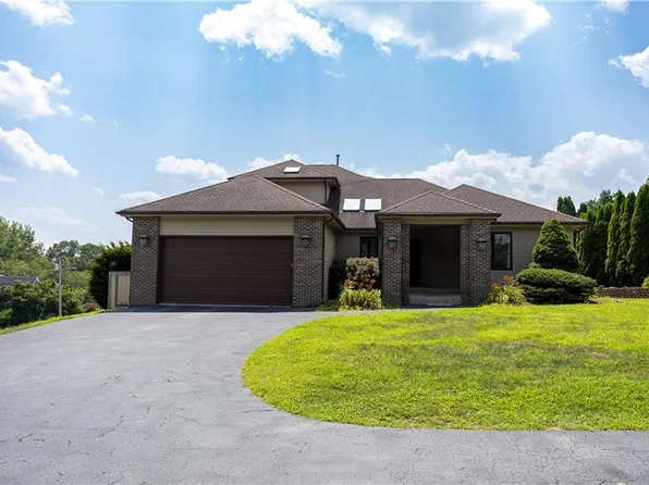 9 Katelan Ct, Cranston, RI 02921