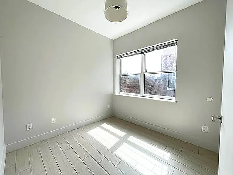 272 W 139th St #3F — Photo 3