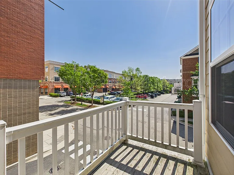 2200 Liesfeld Pkwy — Photo 26