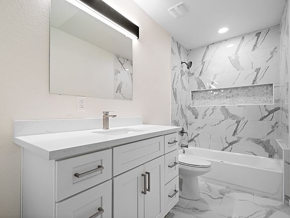 3rd image of 9711 Linkmeadow Ln APT 10