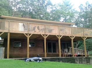 3425 6th Street Dr NW, Hickory, NC 28601