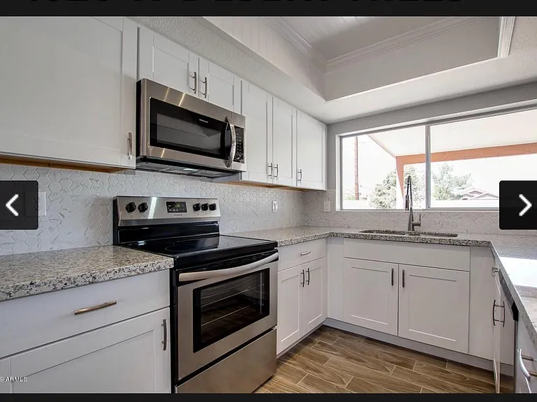 4026 W Desert Hills Dr — Photo 8