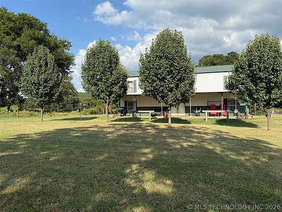 2nd image of 2004 Seven Devils Rd