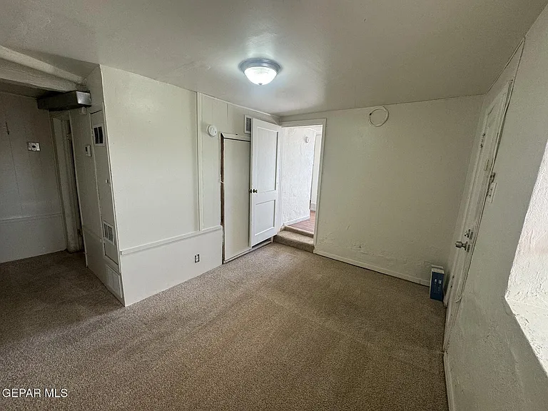 2318 Federal Ave #B — Photo 6