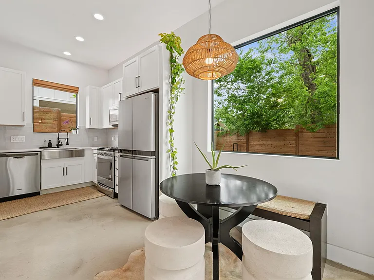 1710 Adina St #2 — Photo 8