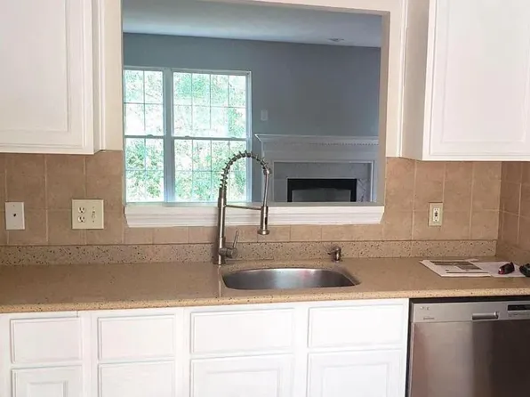 12022 Country Mill Dr, Bristow, VA 20136