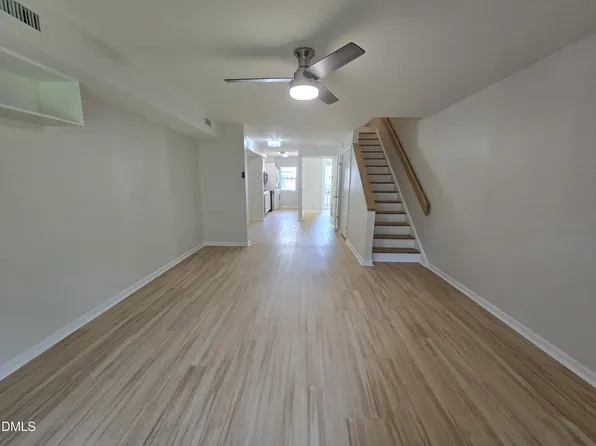 117 Kingsbury Dr, Chapel Hill, NC 27514