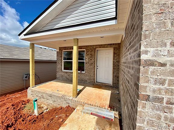 2nd image of 160 Castlebar Cir #105