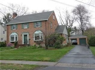 132 Lawler Rd, West Hartford, CT 06117