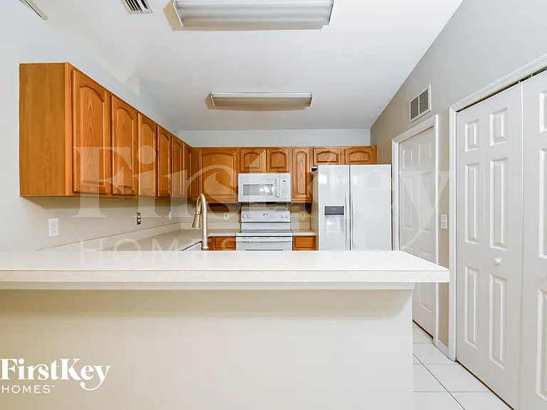 4003 Kingsfield Dr — Photo 5