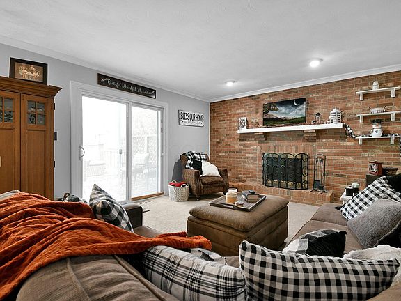 5th image of 7082 White Butterfly Ln