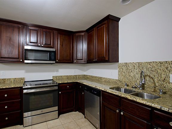 3rd image of 4702 Mariner Dr