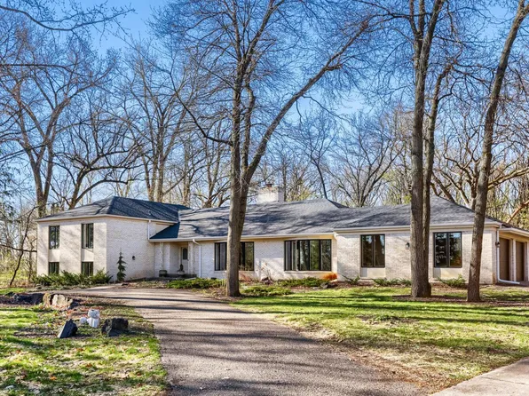 23 Evergreen Rd, North Oaks, MN 55127