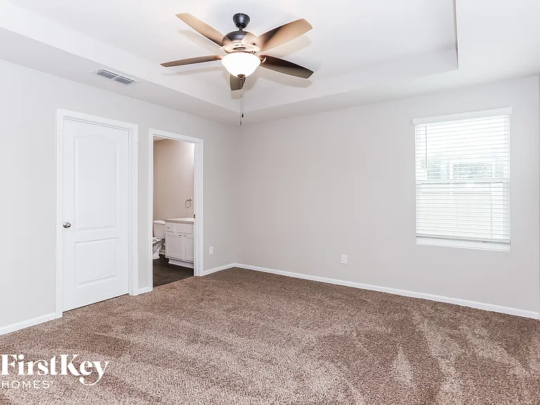9023 Kipper Dr — Photo 8