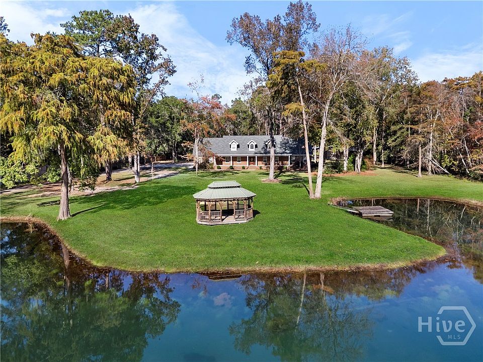 1st image of 472 S Laurel Circle