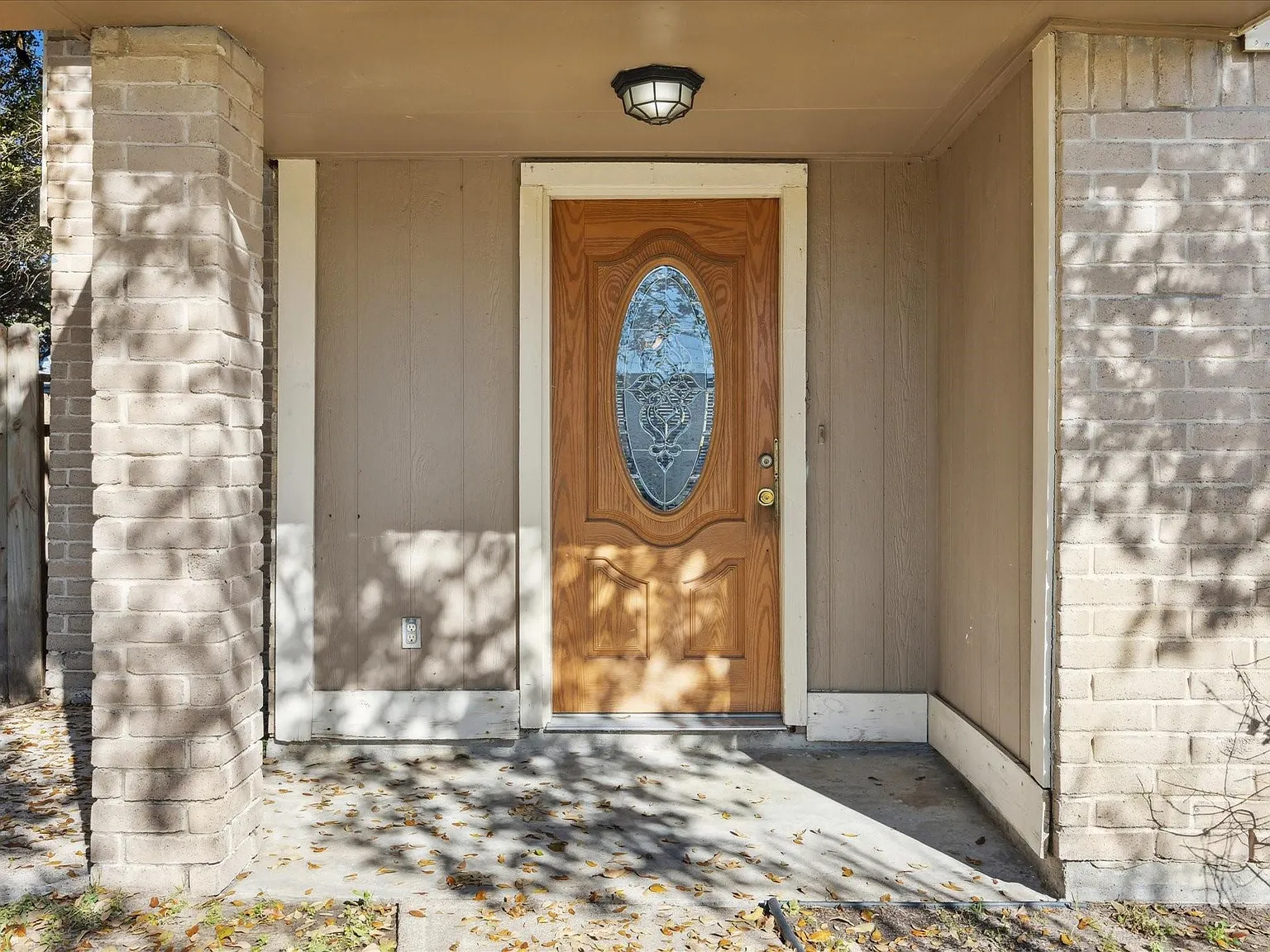 3 bed, 1.0 bath, 1380 sqft, $1,795 — Photo 2