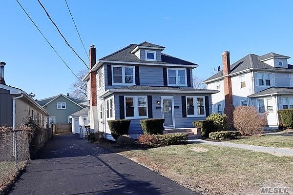 1st image of 304 S Ocean Ave