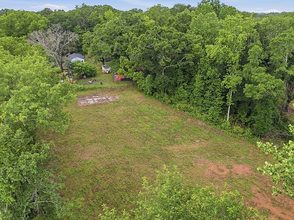 4th image of 401 Old Pelzer Rd