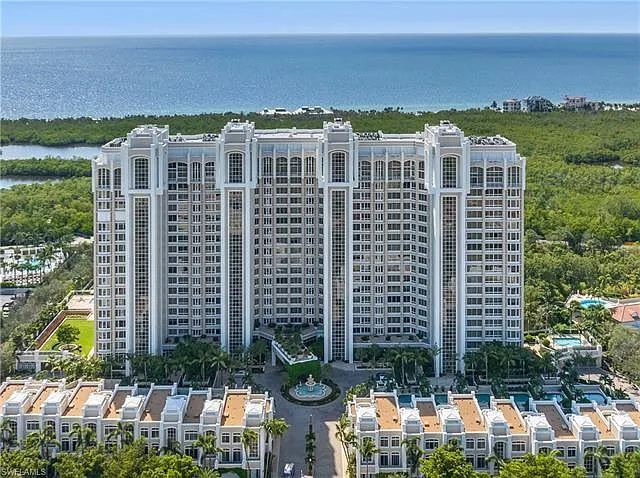 7117 Pelican Bay Blvd #1603