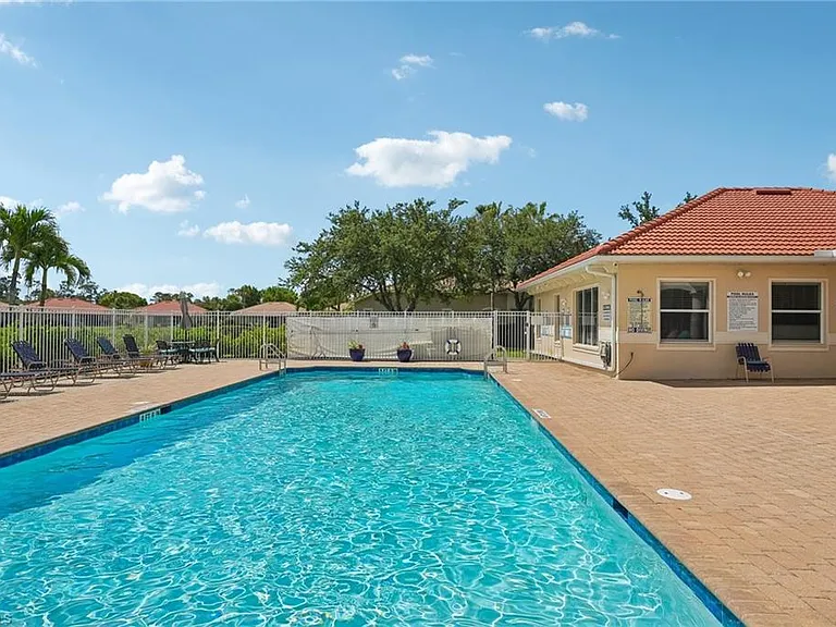 7895 Sanctuary Cir #117-1 — Photo 31