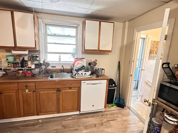 (undisclosed Address), Medford, MA 02155