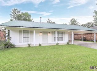 13940 Oak Place Dr, Baton Rouge, LA 70818