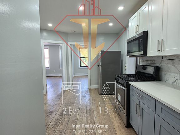 2nd image of 325 Avenue E #C