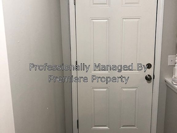 2nd image of 11502 Manchester Ave