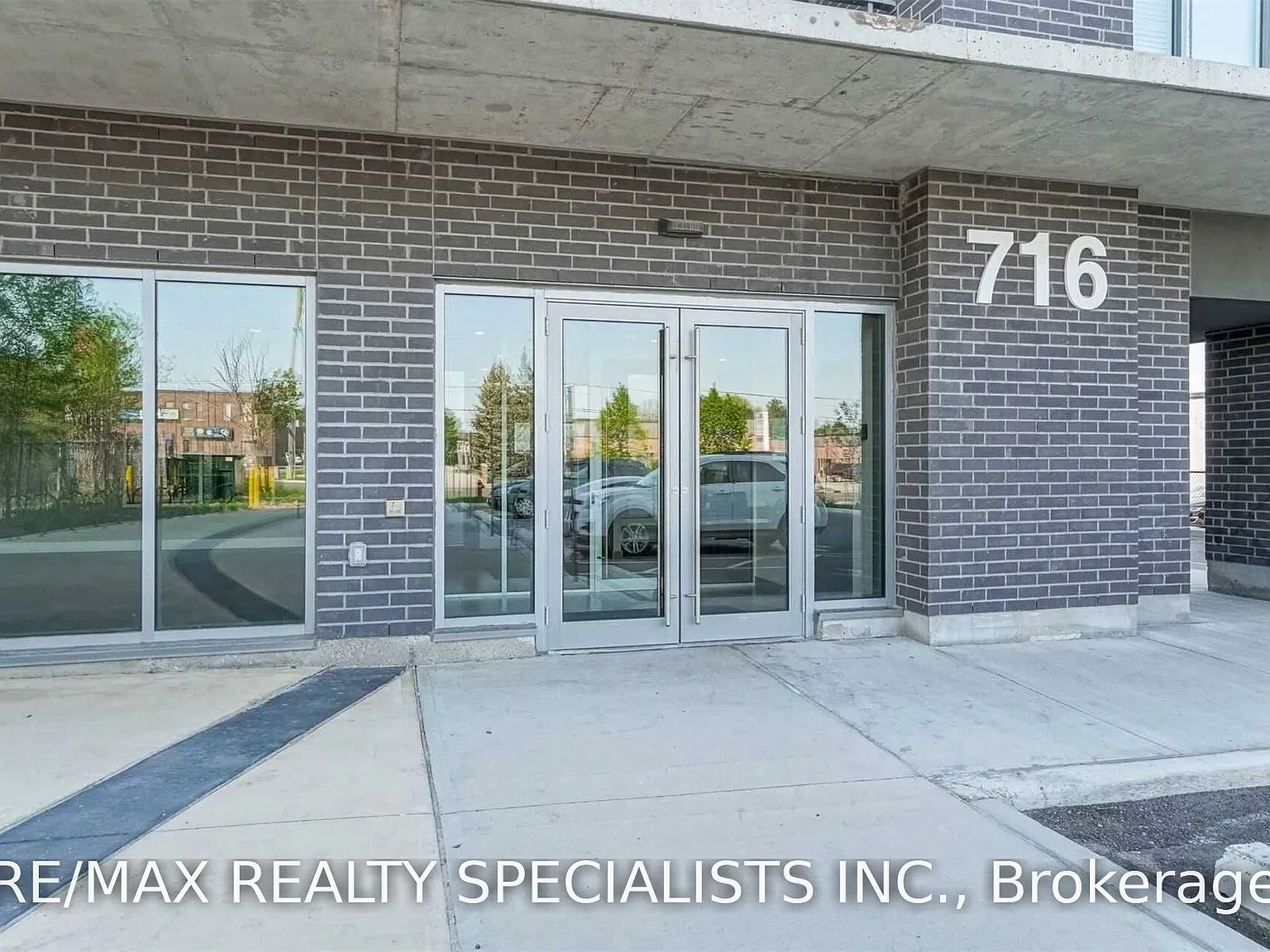 2 bed, $2,550 — Photo 2