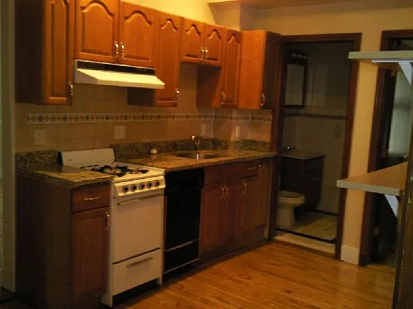59 Linden St #3 — Photo 20