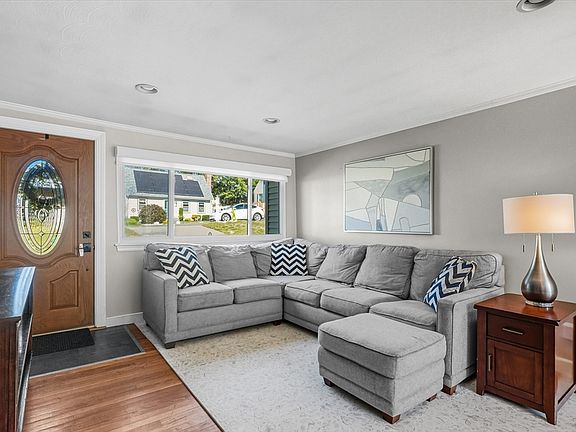 5th image of 17 Oakvale Rd